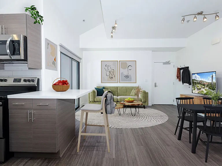 1122U — Photo 15