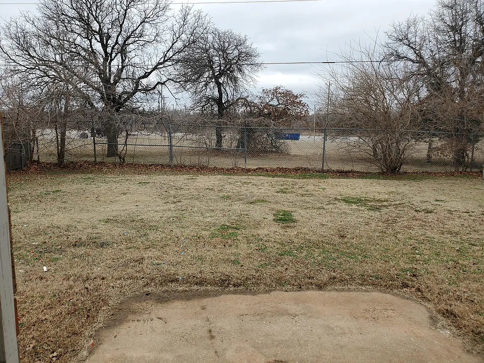 10121 Caton Pl