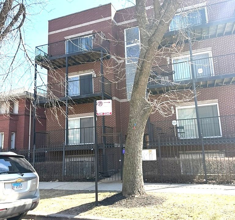 1st image of 2651 E 74th St APT 201
