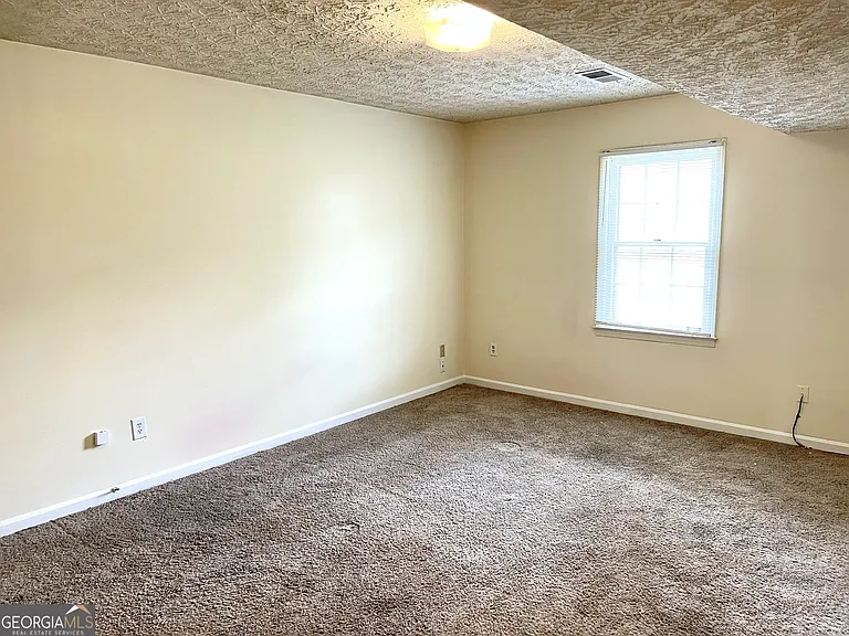 108 Appleton Blvd #B — Photo 4