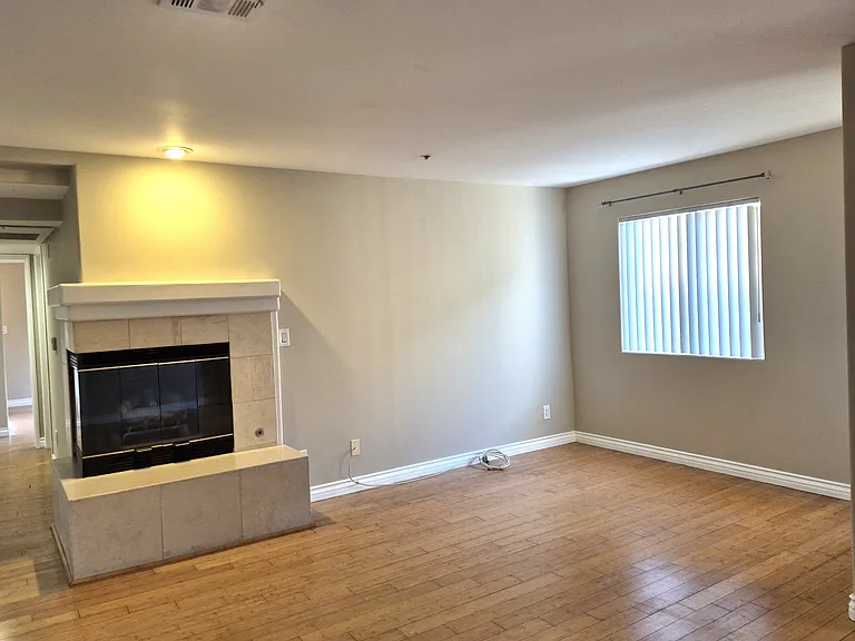 335 S Sierra Madre Blvd — Photo 8
