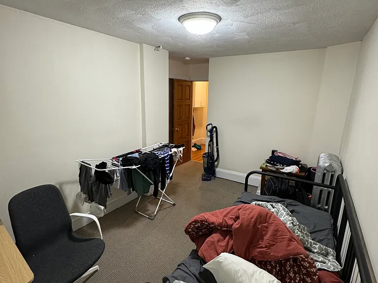 34 Foster St #1 — Photo 10