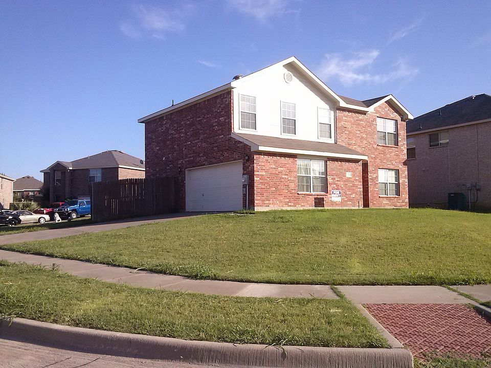 1st image of 714 Blue Sky Dr