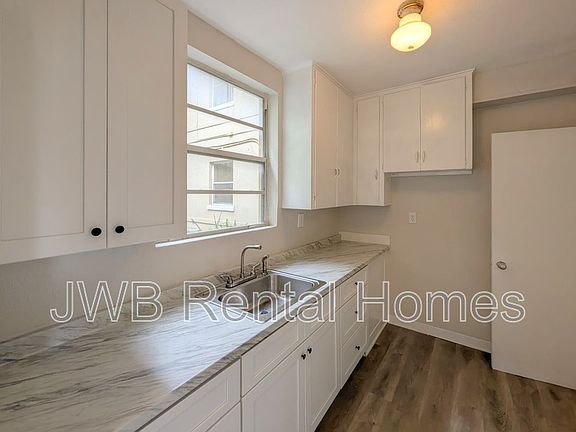 4th image of 2951 Lydia St #2