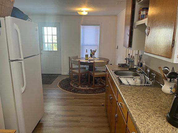4th image of 185 W South St #1