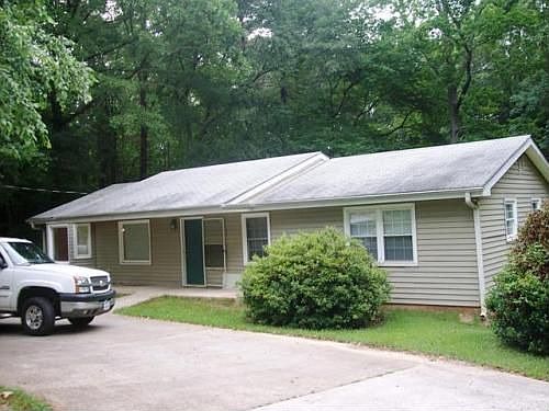 2nd image of 4782 Hill Rd