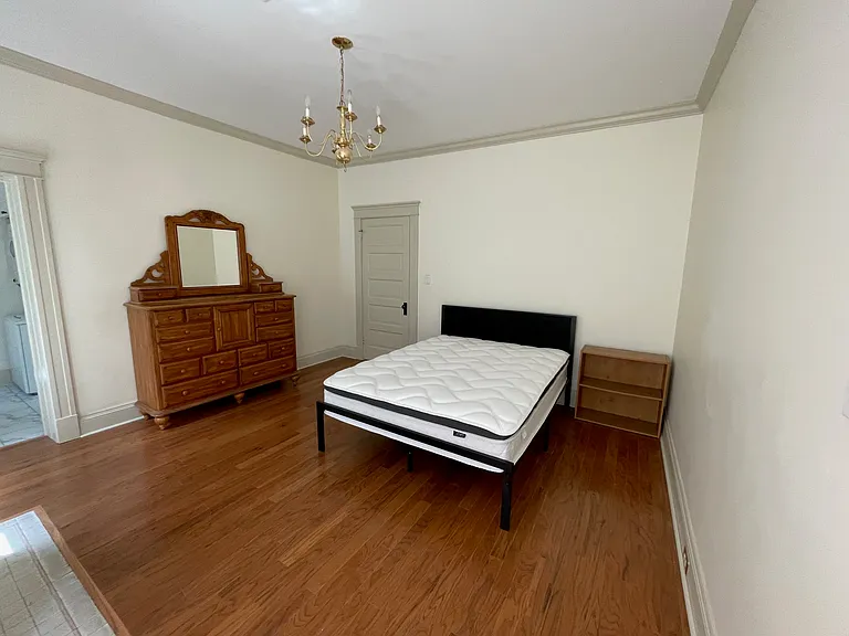2235 Chapline St #2 — Photo 9