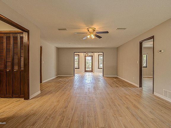 2nd image of 14 Brookside Cir