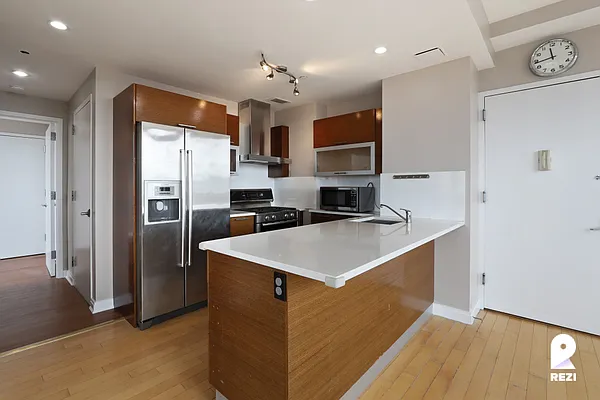 Rented by REZI | media 1