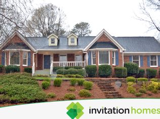 900 Creekview Ct, Charlotte, NC 28214