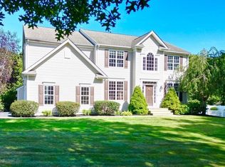 10 Gabriel Ln, Plymouth, MA 02360