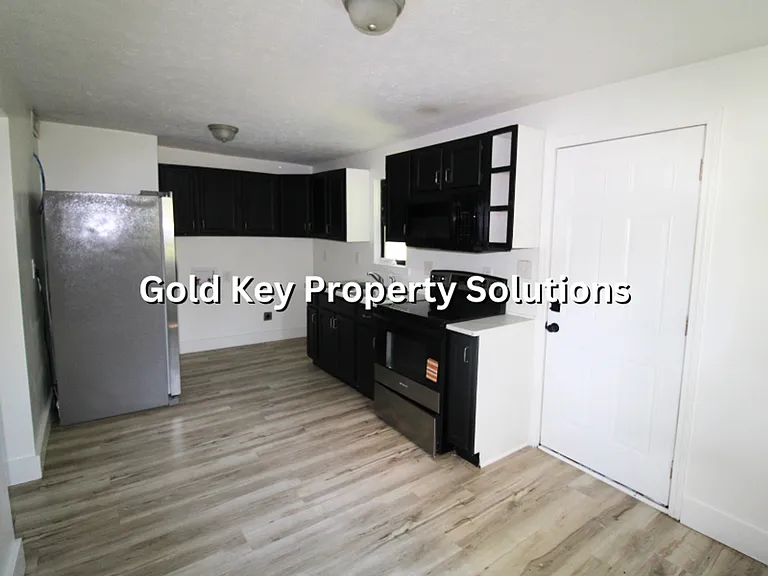 1512 Locust St — Photo 10