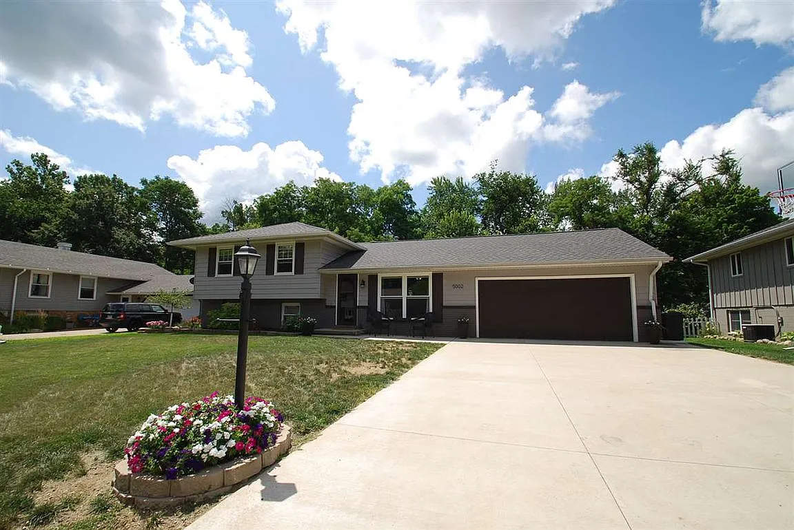 5002 W Hopewood Ln photo 1