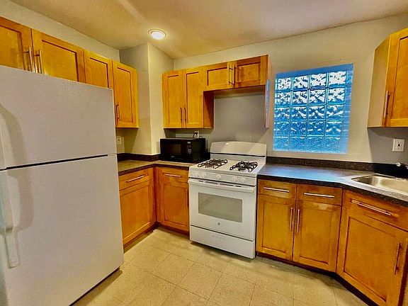 5th image of 81 Hart St #2C