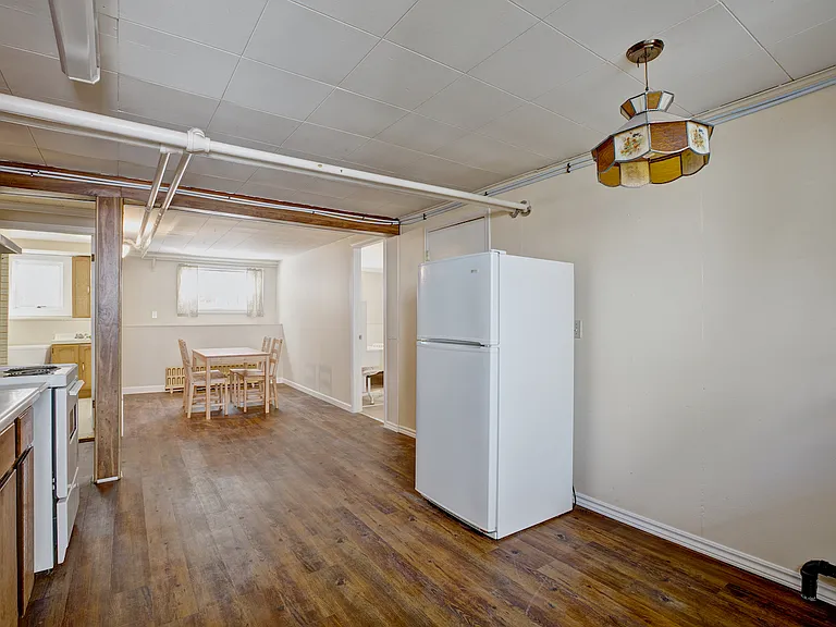 2063 W 37th Ave #BASEMENT — Photo 8