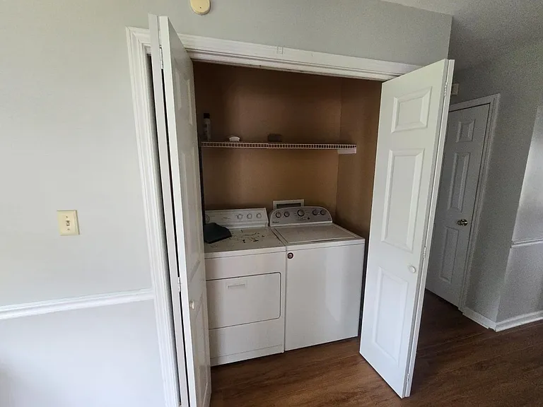 1225 Cobblestone Ln — Photo 6