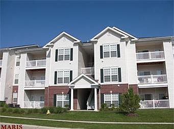 1st image of 39 Kassebaum Ln APT 202