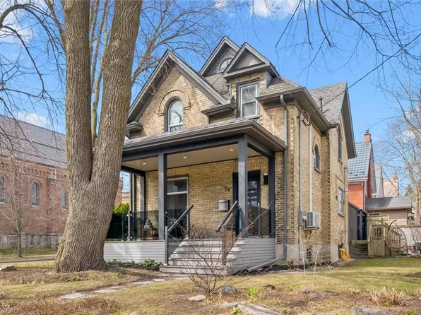74 Shanley St, Kitchener, ON N2H 5P2