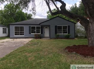 5001 Paradise Ln, Houston, TX 77048