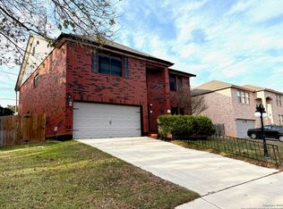 7501 Avery Rd, Live Oak, TX 78233