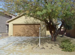 670 W Amber Sun Dr, Green Valley, AZ 85614