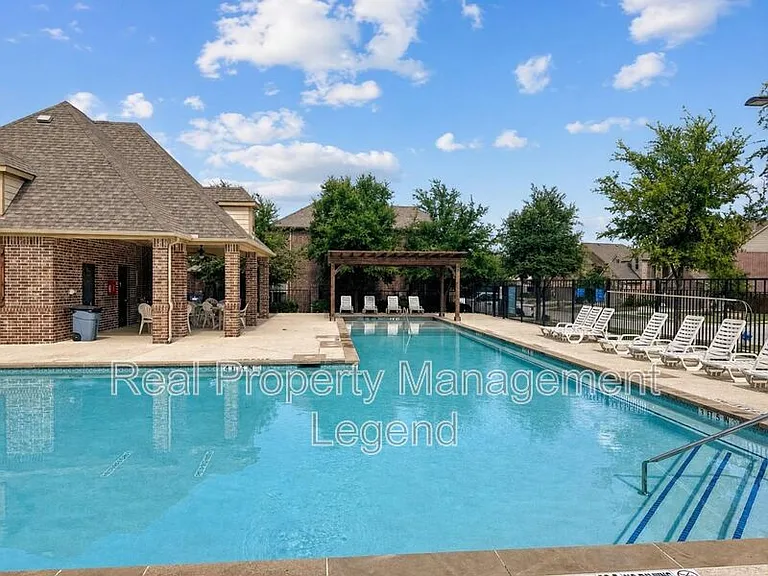 9929 Pronghorn Rd — Photo 27