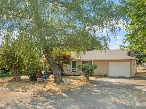 9008 37th Street W, University Place, WA 98466