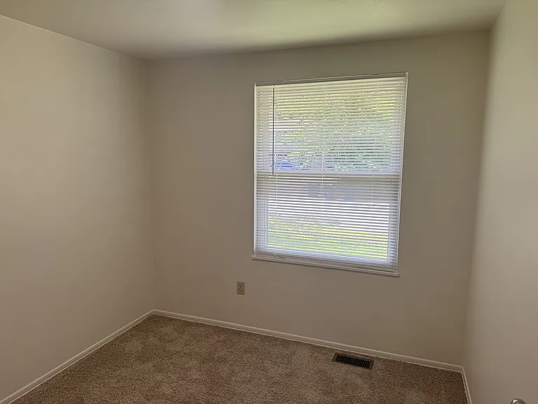 315 Philray Rd — Photo 7