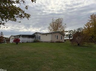 1933 State Highway 148, Gravity, IA 50848