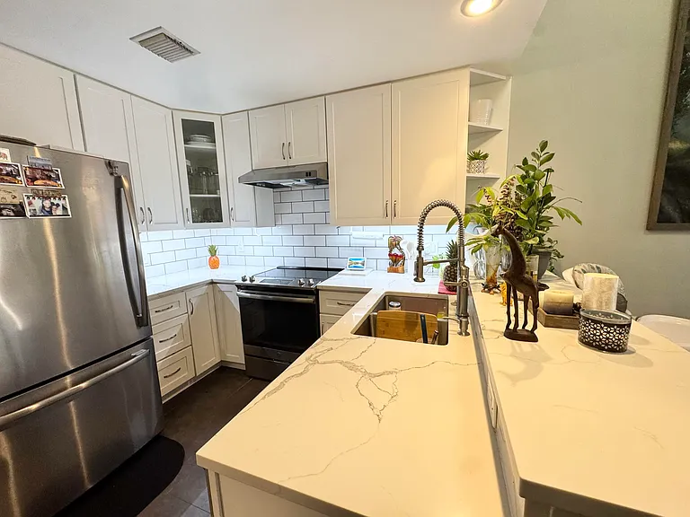 7174 Sportsman Dr — Photo 3