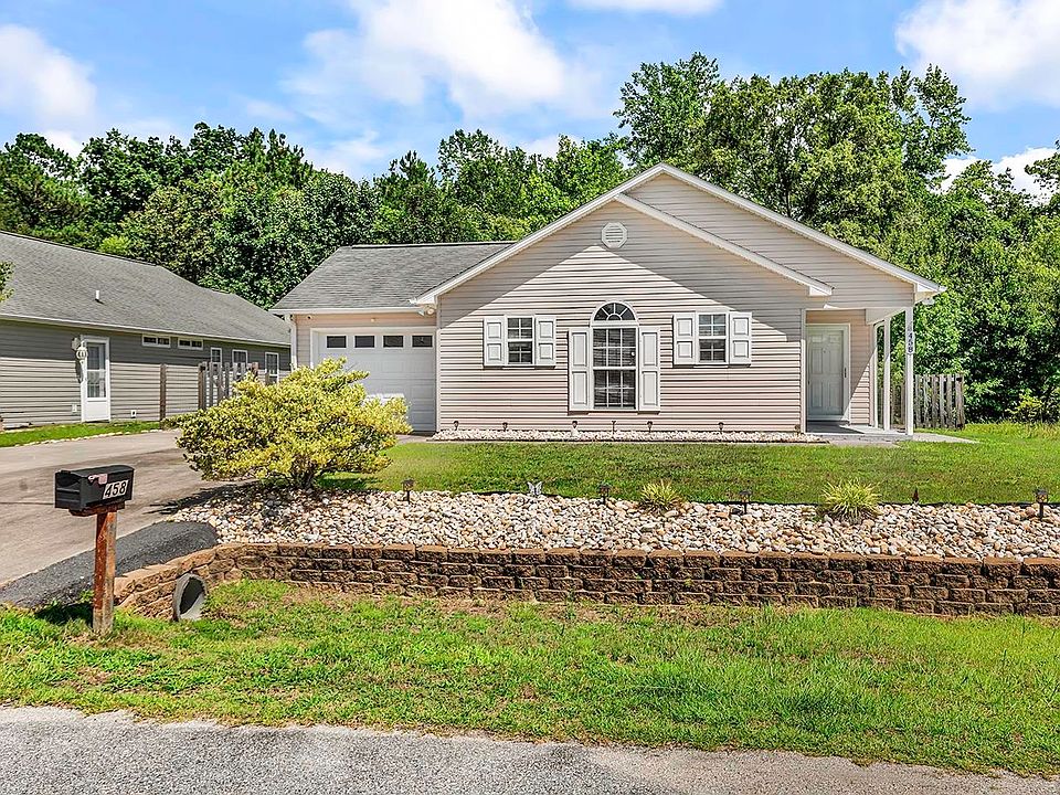 1st image of 458 Sean River Rd.