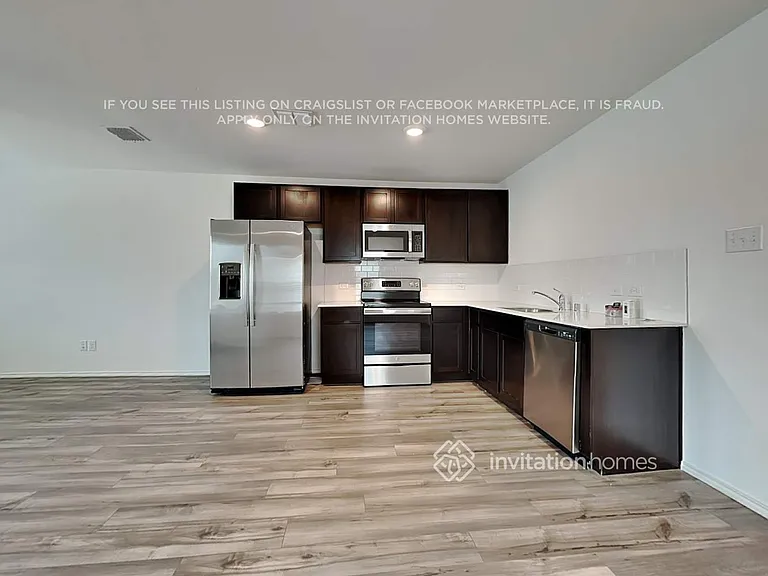 126 Branch Village Way — Photo 4