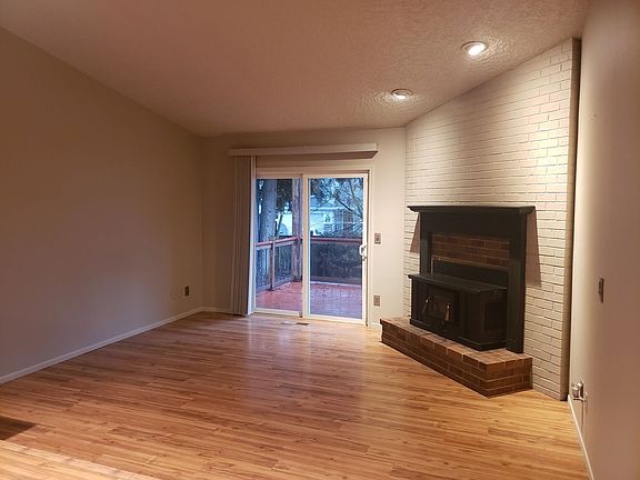 5th image of 9101 NE 83rd Ave