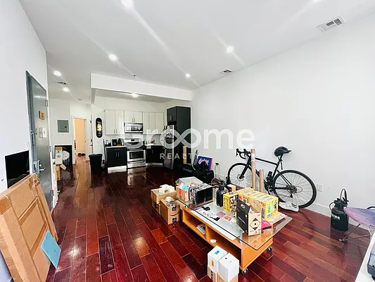 Rented by GROOME REALTY LLC | media 2