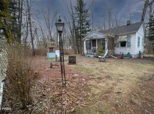 112 Bear Run Rd, Hawley, PA 18428