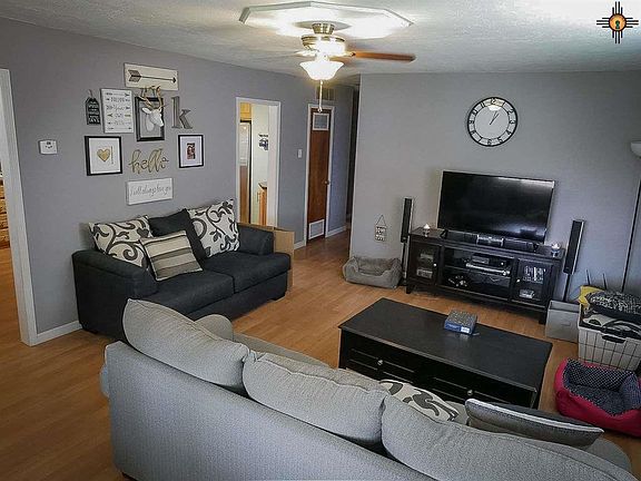 4th image of 709 Gunnison Ave