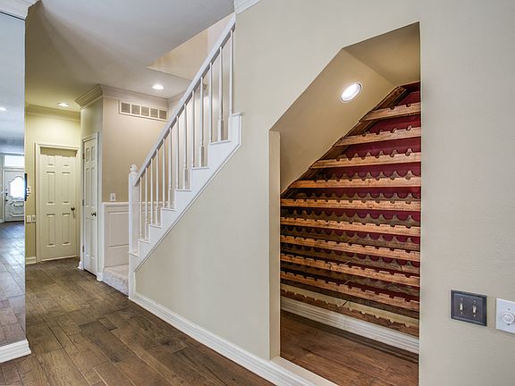3rd image of 3641 Asbury St