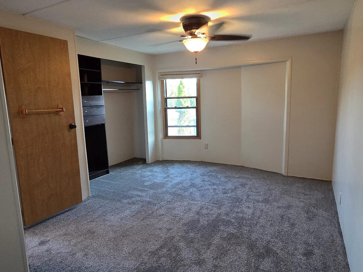 7655 Walker Ave — Photo 4