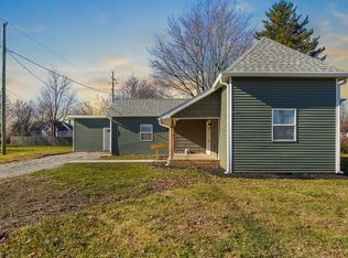 206 N Main St, Kempton, IN 46049