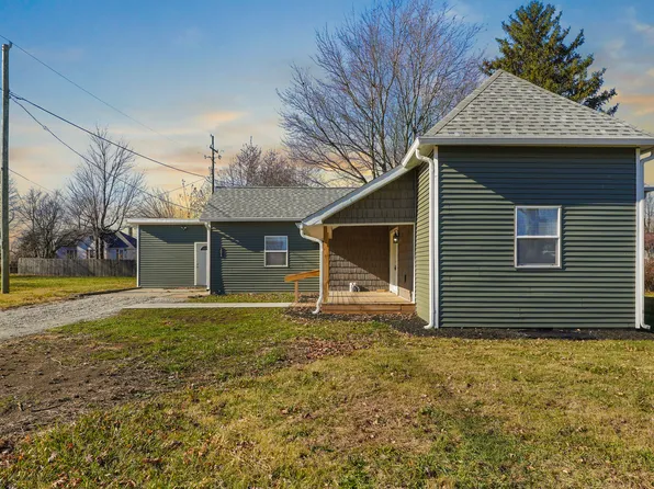 206 N Main St, Kempton, IN 46049