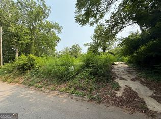 404 E Quilly St, Griffin, GA 30223