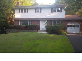 91 Cairnsmuir Ln, New City, NY 10956