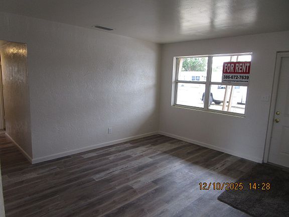 5th image of 917 Lewis Dr