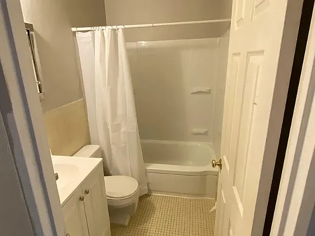4448 Morganford Rd #J — Photo 10