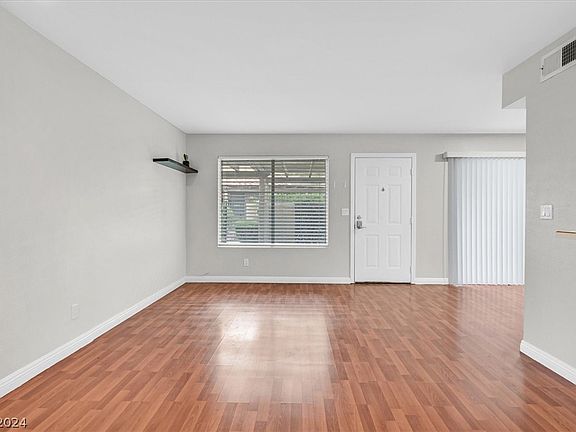 3rd image of 728 Nectarine Ct #0