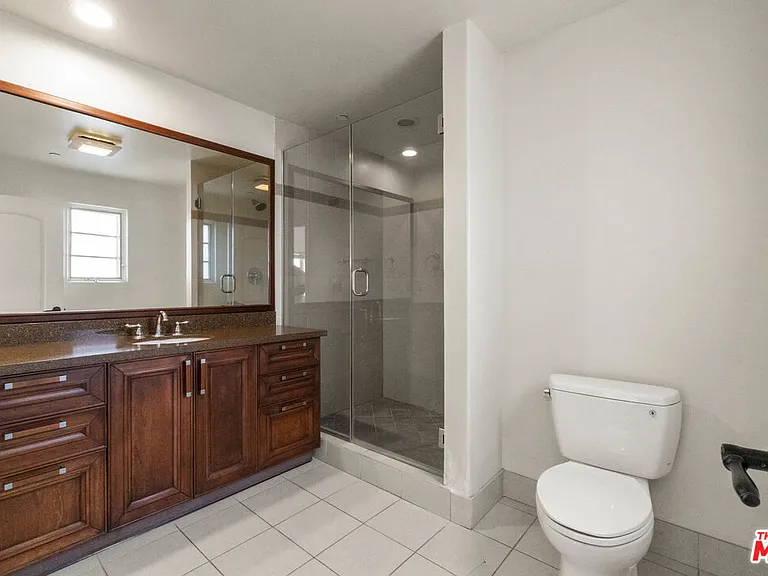 10765 Wilkins Ave #3 — Photo 17