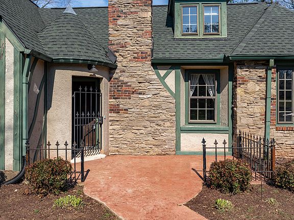 4th image of 112 Spring Valley Rd