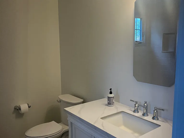 168 Green St — Photo 4