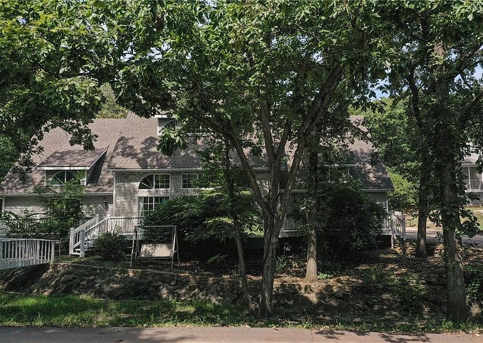 20906 Whispering Dr, Lenexa, KS 66220 Zillow