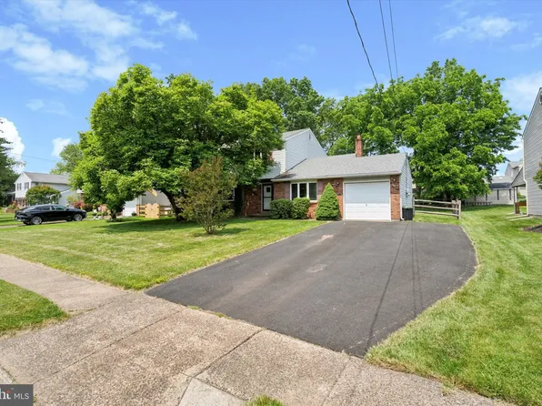 112 Gibson Ave, Warminster, PA 18974